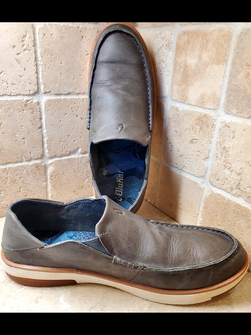 OluKai Men’s Taupe/Brown Leather Slip-On Loafer w/ Fold Down Heels 12M